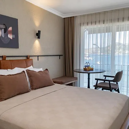 Apart Otel Bd Foça